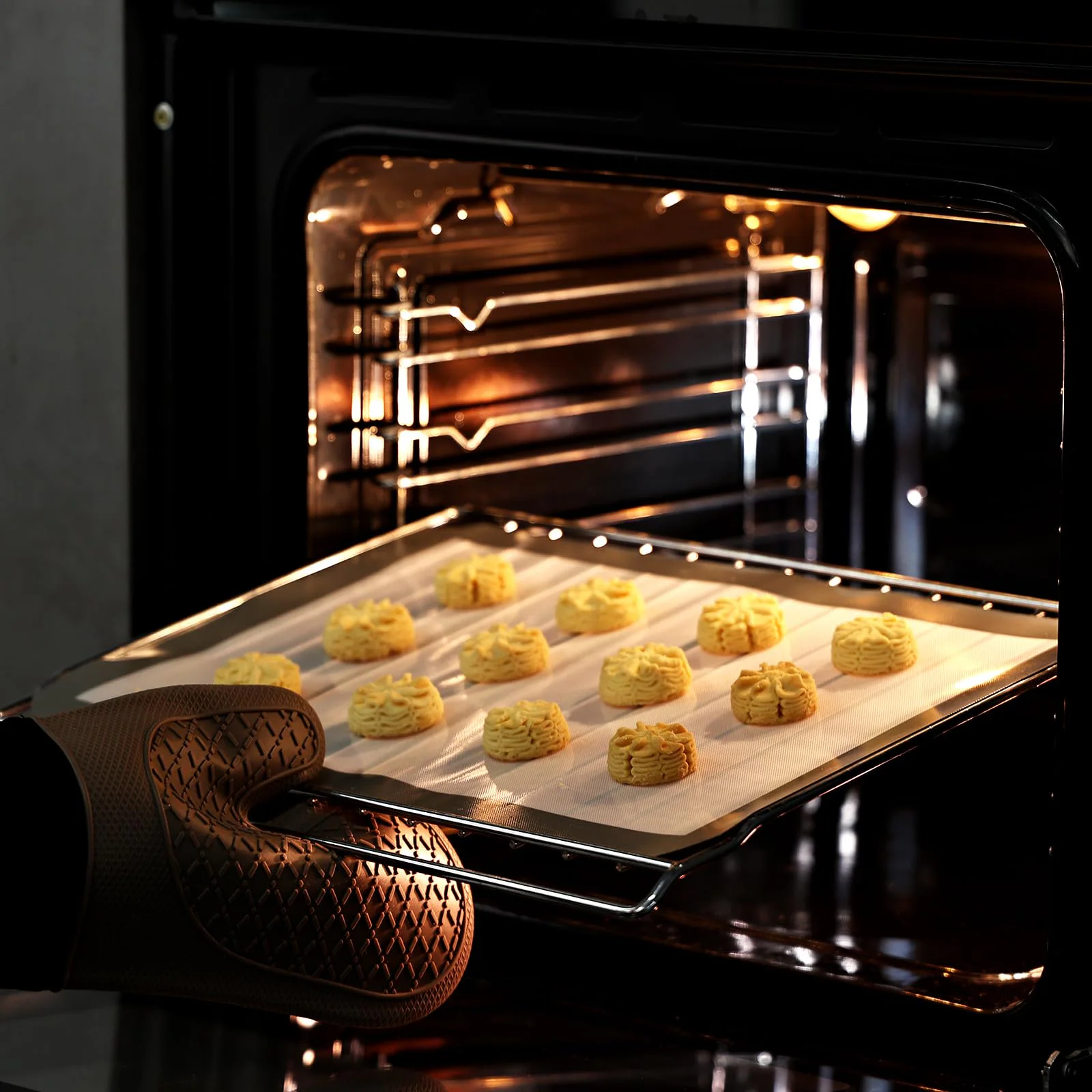 Fiberglass-Reinforced Silicone Baking Mat BWL-BML-005 thumbnail 4